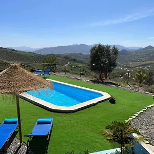 Mirador De Shilpa Y Sonal , Valle de Abdalajís España
