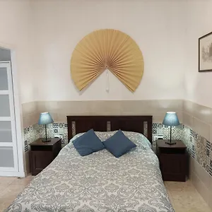 Apartment Casa Valientes A - Free Private Parking, Wifi & Ac, Jerez de la Frontera